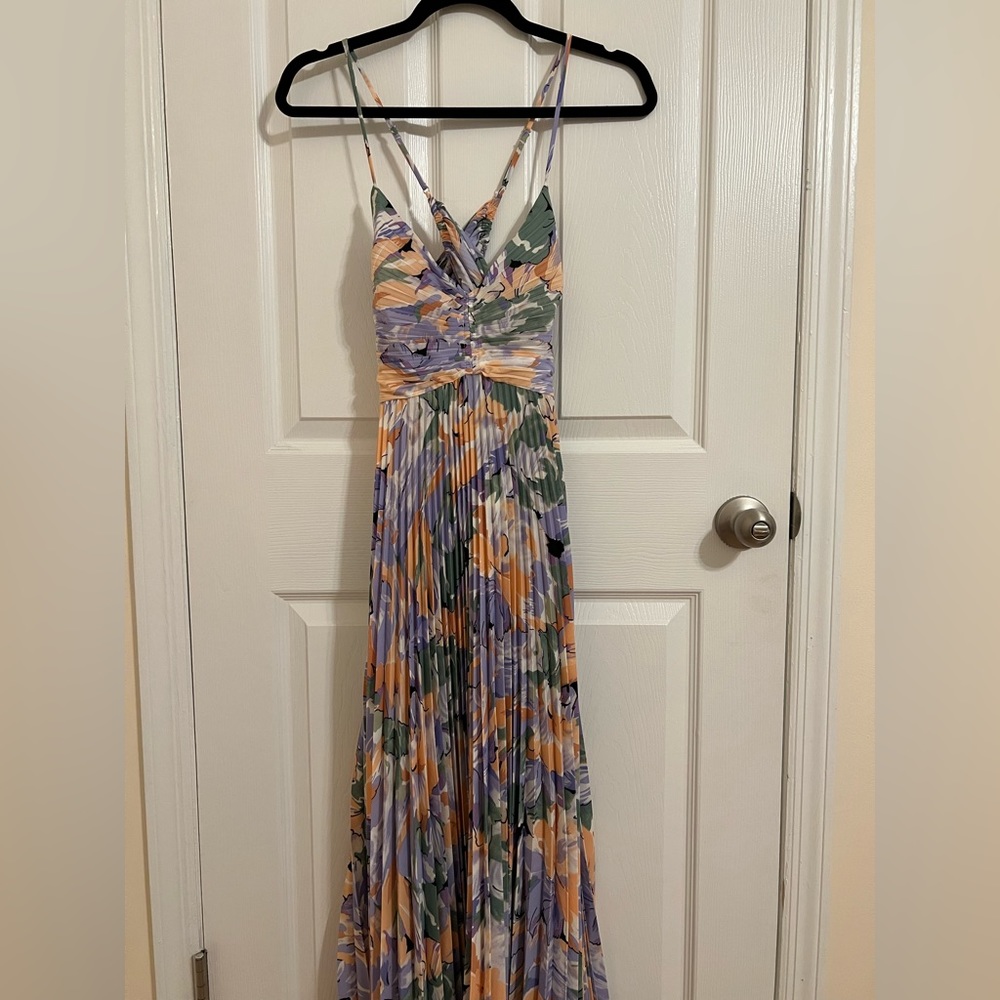 ASTR Blythe Floral Plisse Midi Dress